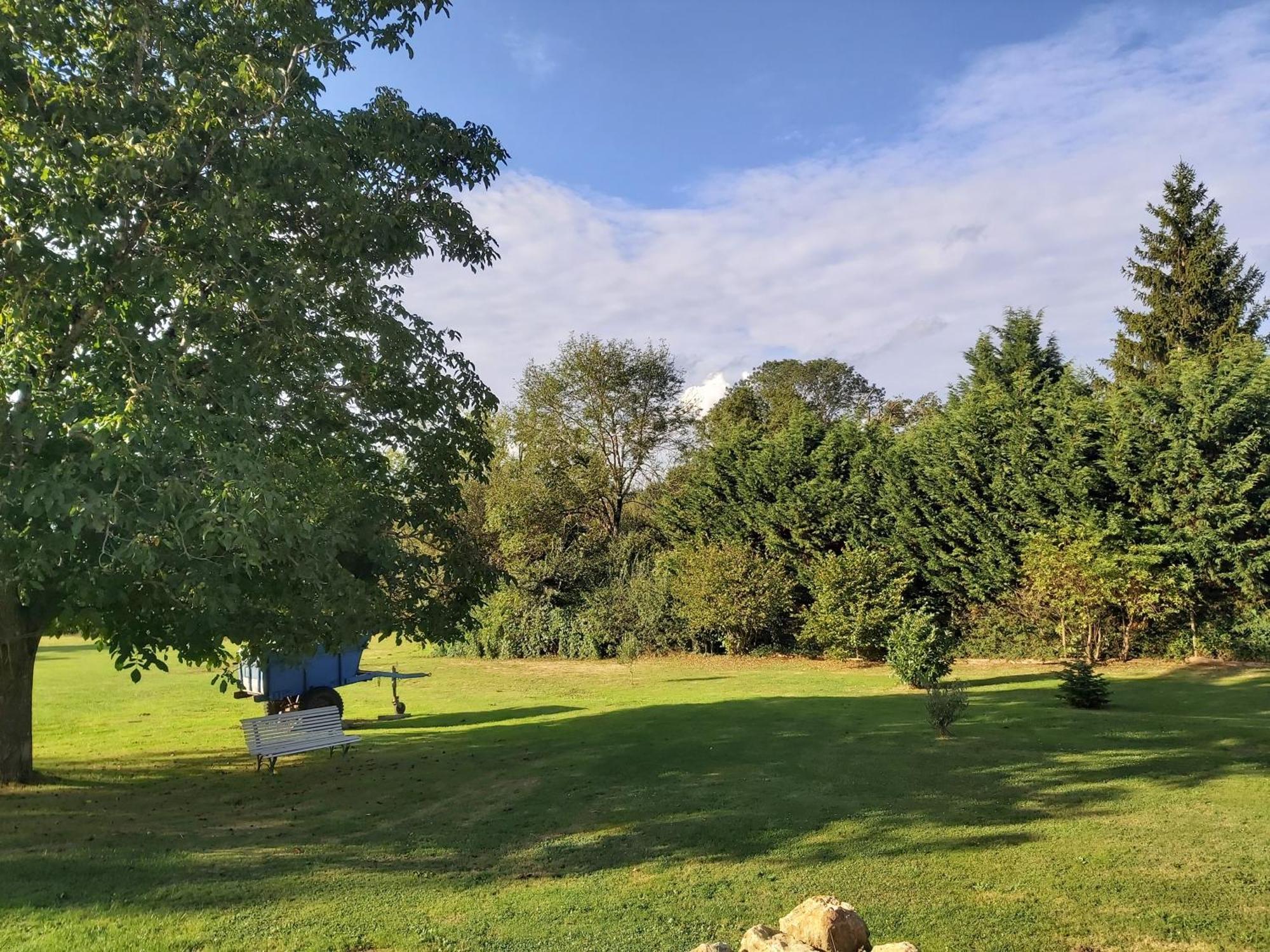 Le Petit Pre Bed and Breakfast Bouesse Buitenkant foto